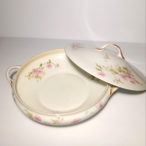 Vintage 1900's Elegant GDA Limoges Round Covered Serving Dish - Picture 6 of 11